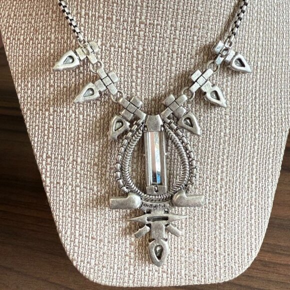 Stella & Dot Art Deco Necklace Amulet Amber Smoky Crystals Silver Tone Adjustabl - Picture 9 of 10